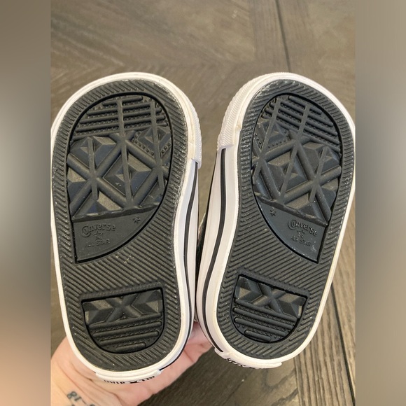 Baby Infant Converse Holographic Multicolor Slip On High Top Sneakers Size 2 - Picture 6 of 7